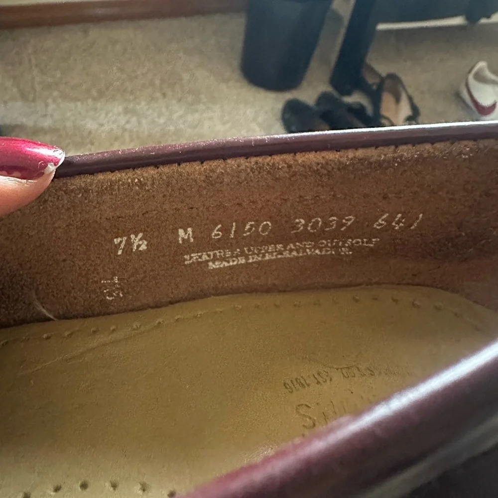 Classic Women's Penny Loafers in Burgundy - Picture 6 of 6